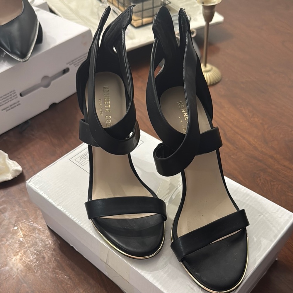 Kenneth Cole Black Strappy Heels